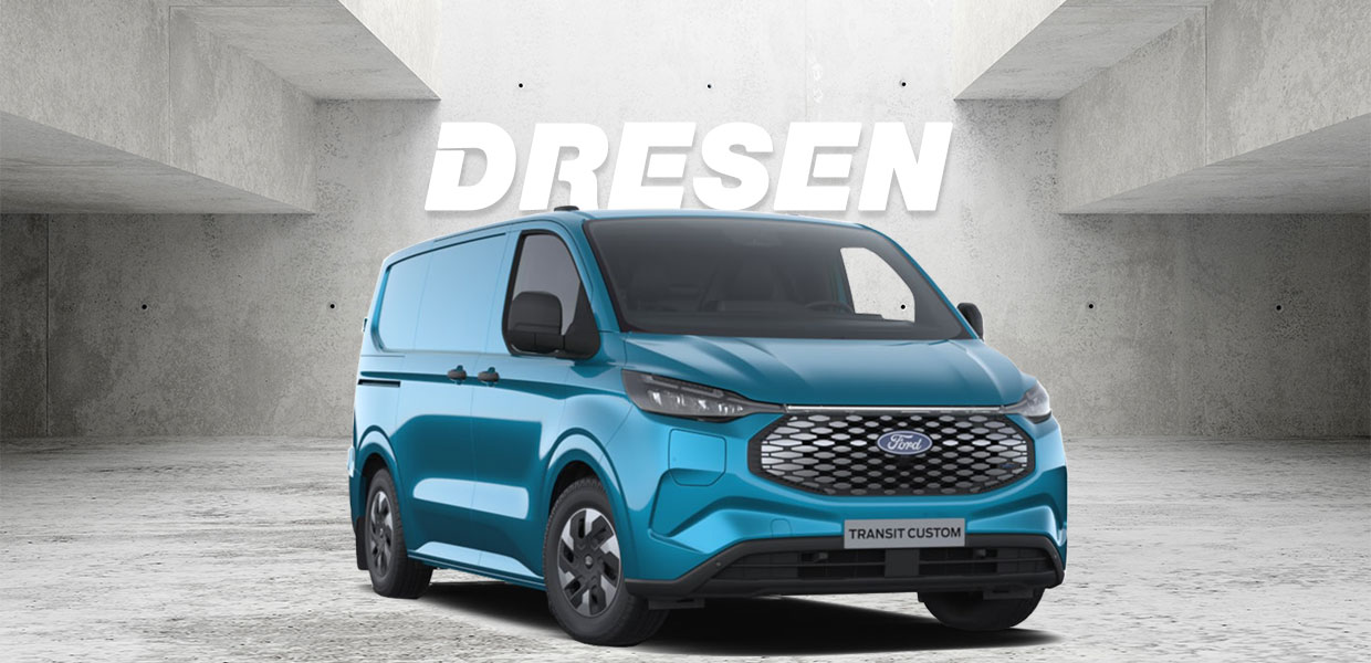 Blauer Ford Transit Custom vor Betonwand mit großem ‚DRESEN‘-Schriftzug darüber.