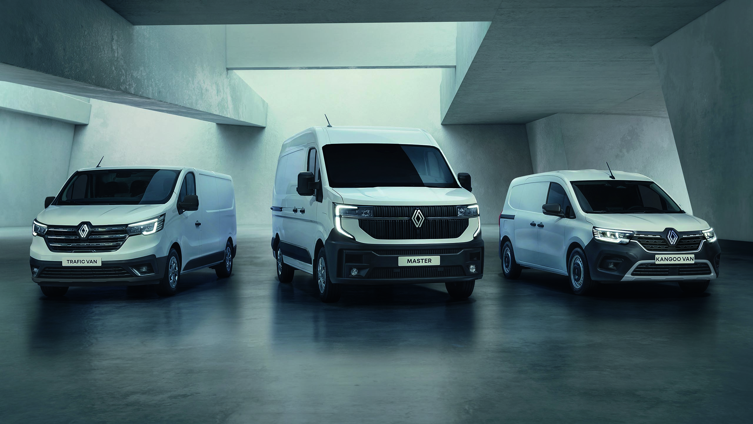 Renault Nutzfahrzeuge in einem Betonraum