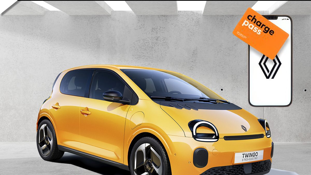 gelber Twingo und Charge Pass